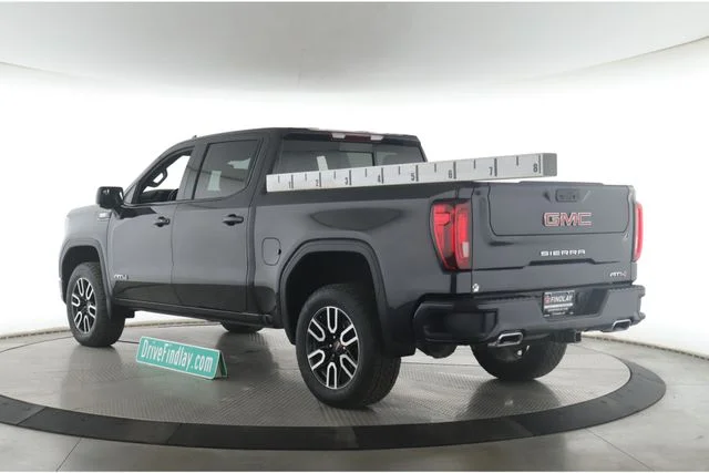 Used 2022 Black GMC AT4 image 8