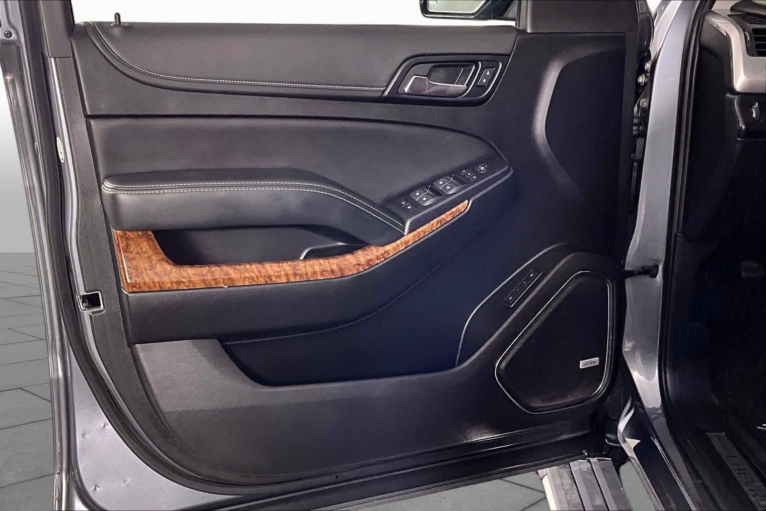 Used 2020 Satin Steel Metallic Chevrolet Premier image 21