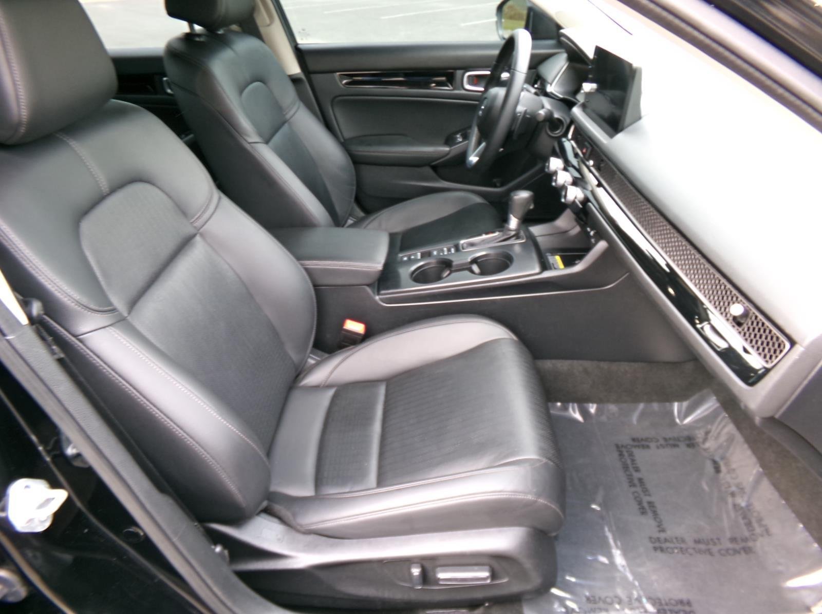 2024 Honda Civic Touring - Photo 17