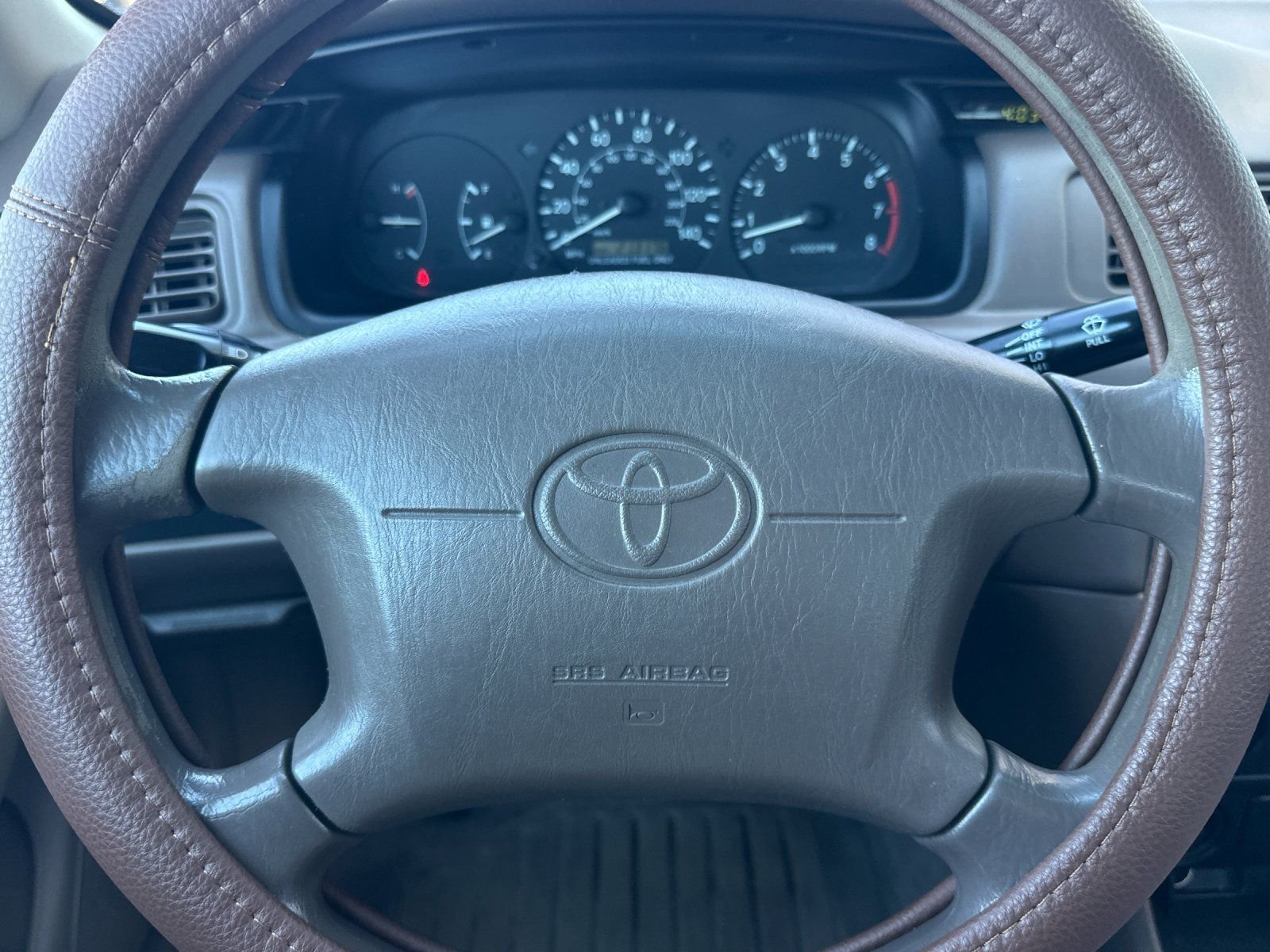 Used 1999 Tan Toyota CE image 19