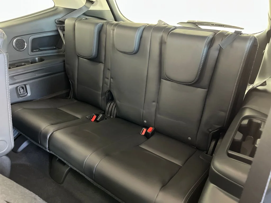 New 2026 SAPPHIRE BLUE PEARL Subaru Limited 7-Passenger image 37