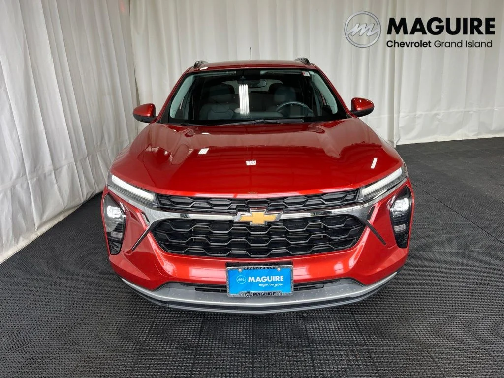 Used 2024 Orange Metallic Chevrolet LT image 30