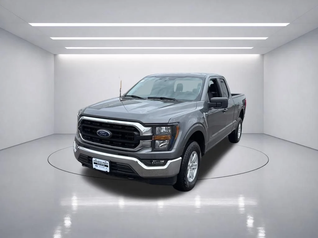 Used 2023 Carbonized Gray Metallic Ford XLT image 3