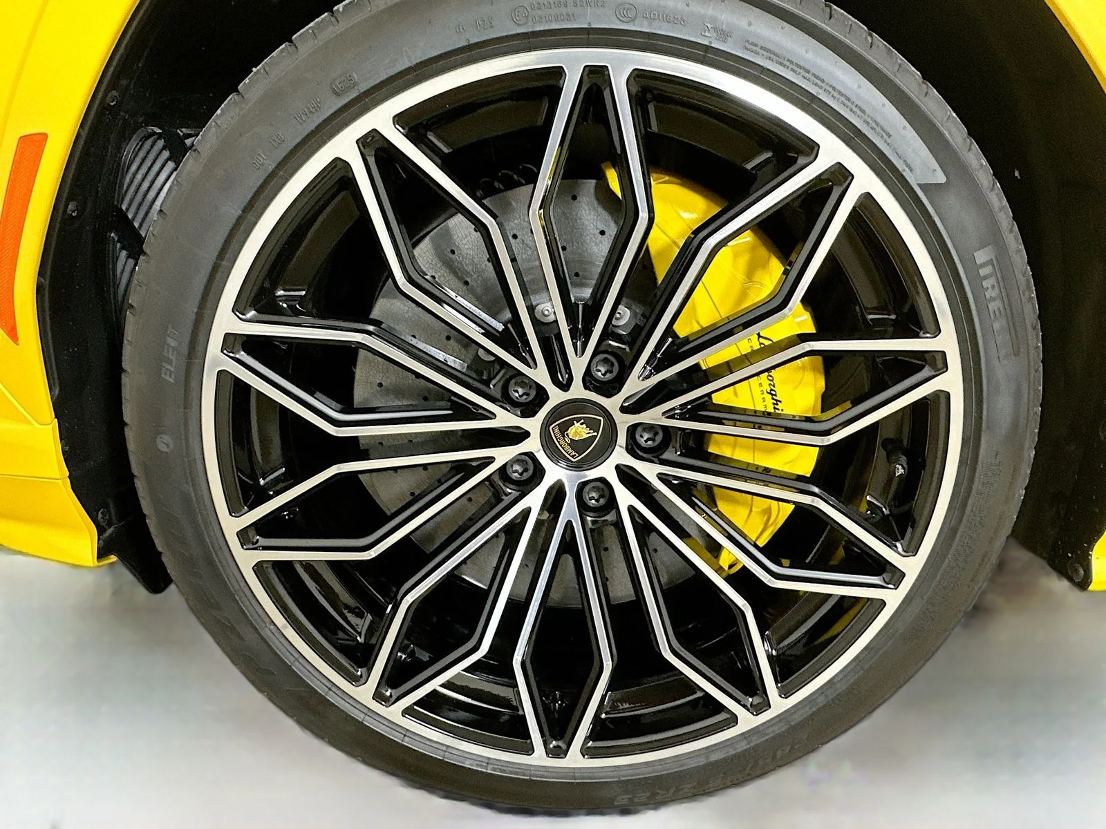 Used 2025 Yellow Lamborghini  image 49