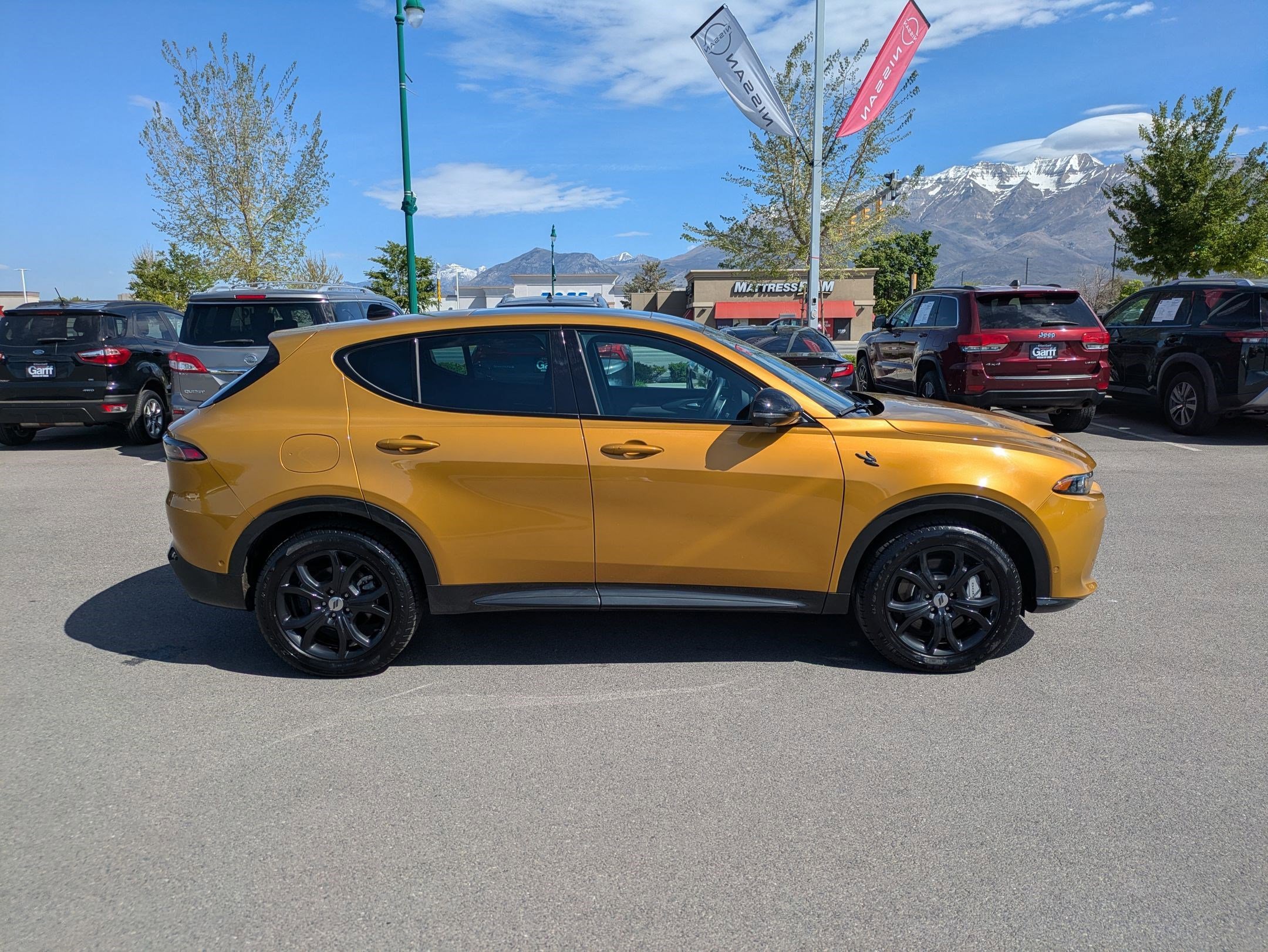 Used 2024 Dodge Hornet R/T Plus with VIN ZACPDFDW4R3A21100 for sale in Orem, UT