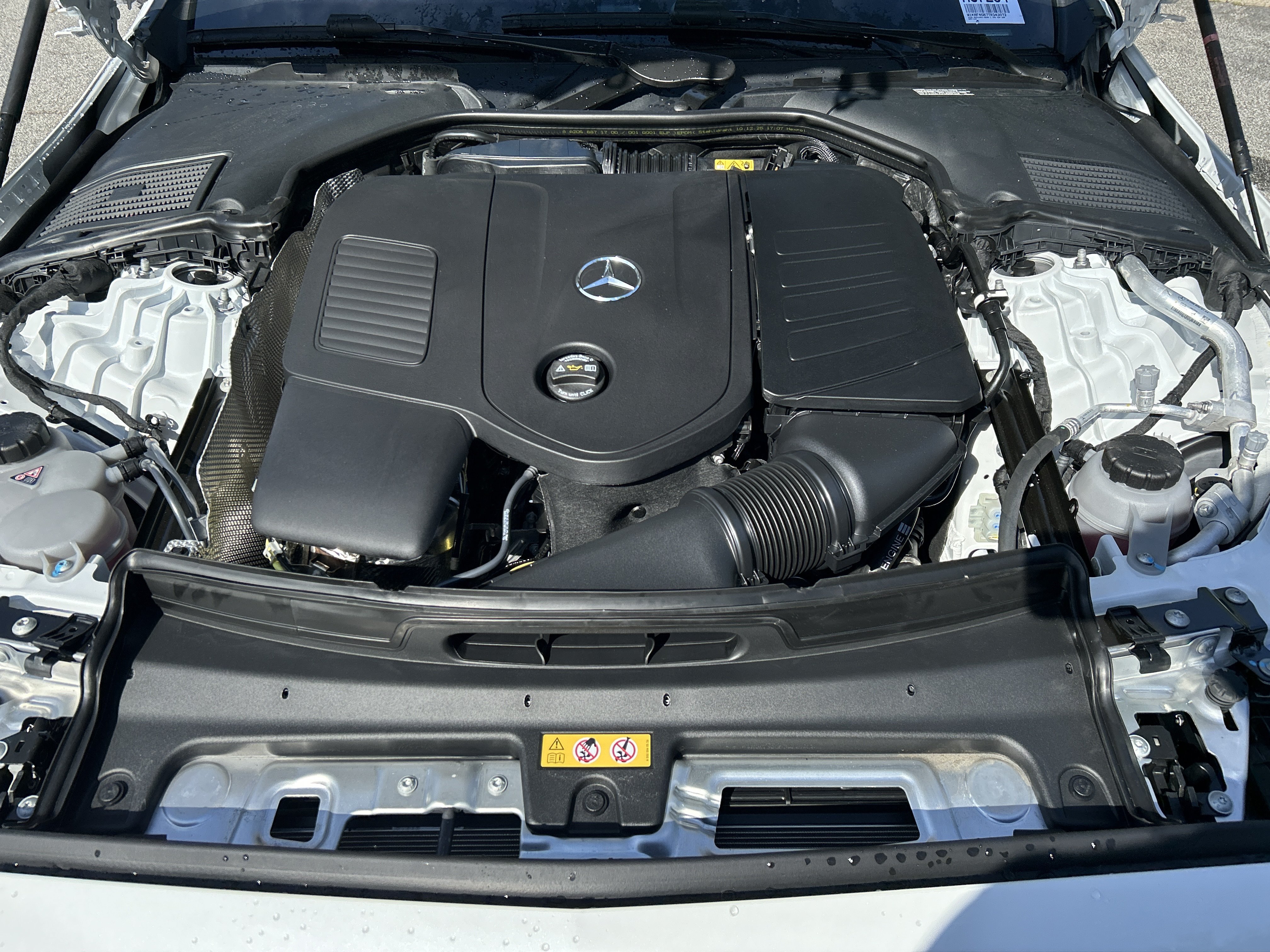 New 2026 MANUFAKTUR Moonlight White Metallic Mercedes-Benz C 300 Sedan image 45
