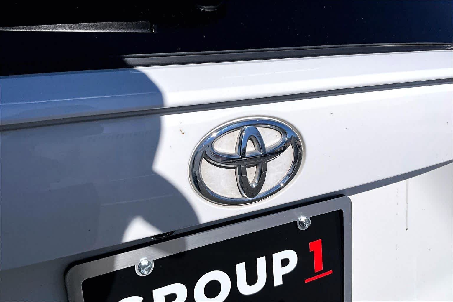 Certified Used 2021 Super White Toyota XLE image 28