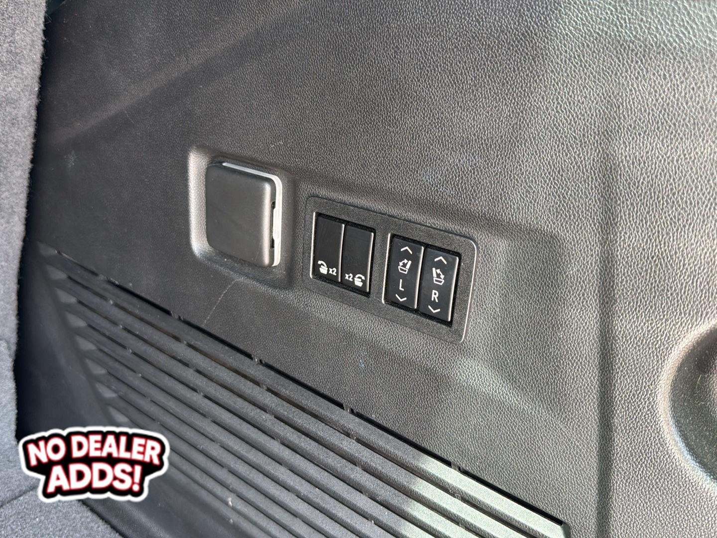 Used 2022 Black Chevrolet High Country image 13