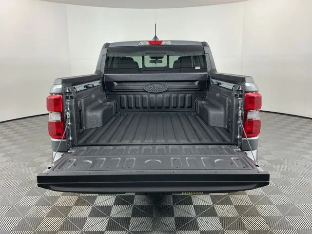 New 2026 Carbonized Gray Metallic Ford Tremor image 9