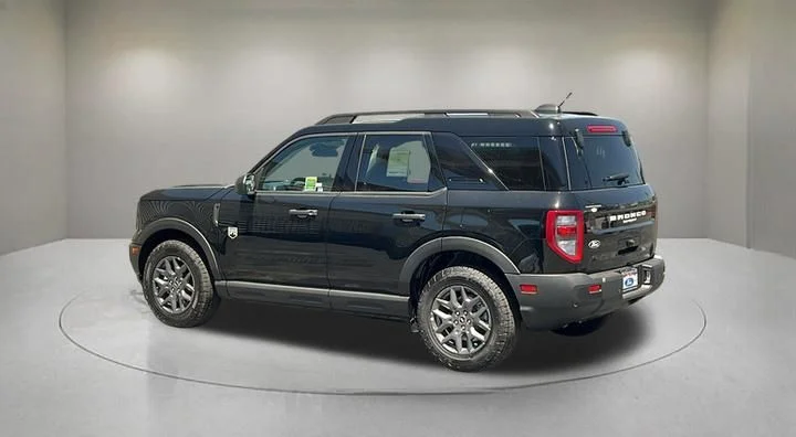 New 2026 Shadow Black Ford Big Bend® image 4