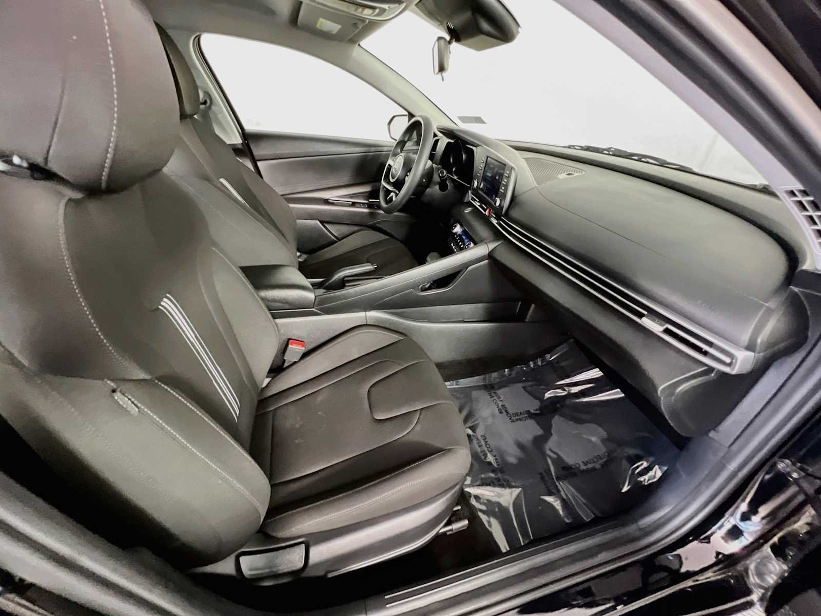 Used 2023 Onyx Black Hyundai SEL image 27