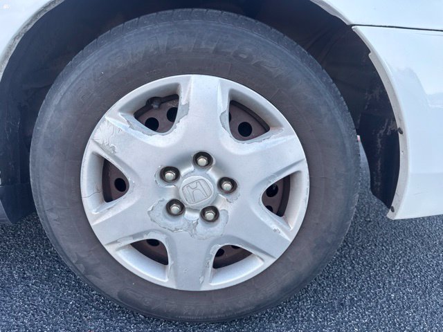 Used 2005 White Honda LX image 10
