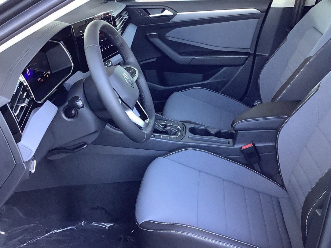 New 2026 Platinum Gray Volkswagen SE image 22