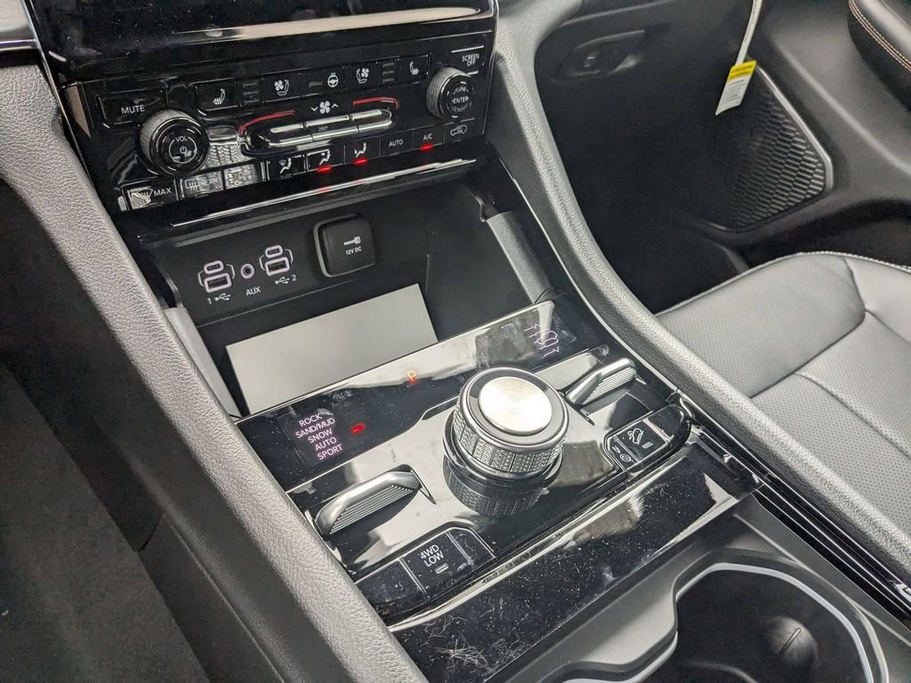 2025 Jeep Grand Cherokee L Overland - Photo 14