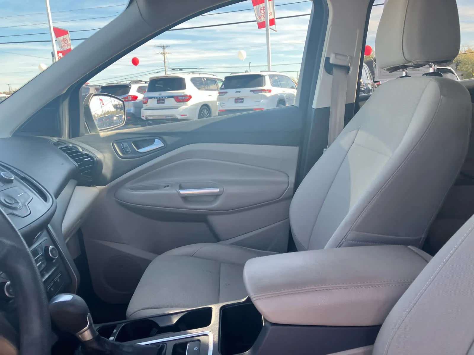 Used 2017 Magnetic Metallic Ford SE image 10