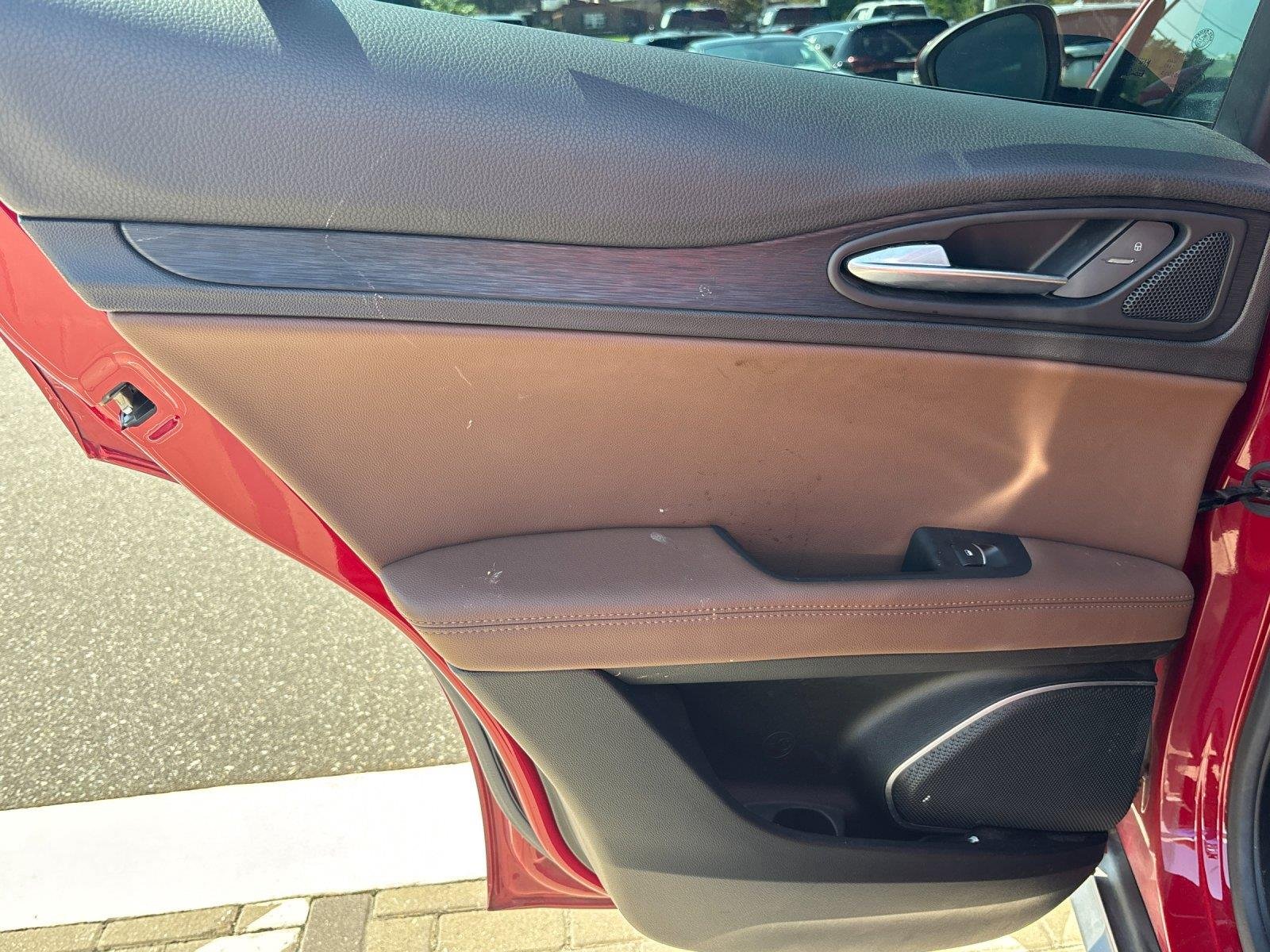 Used 2020 Alfa Rosso Alfa Romeo  image 31