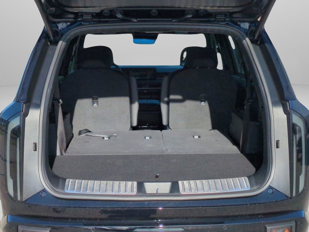 New 2027 Ebony Black Kia X-Pro SX Prestige image 10