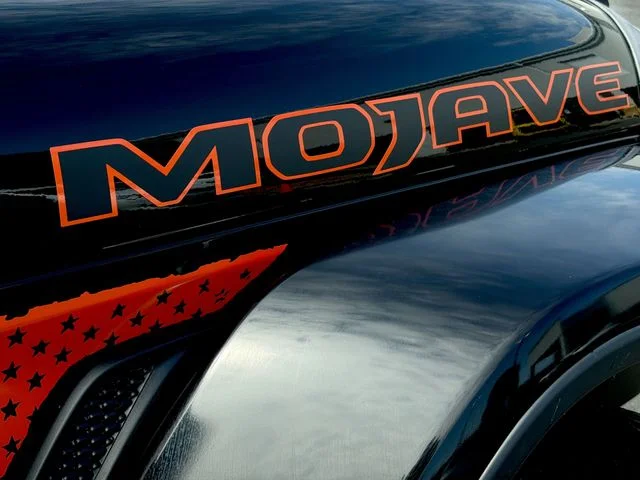 Used 2020 Black Jeep Mojave image 40