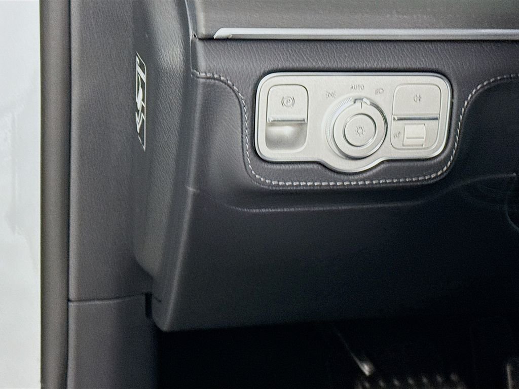 2026 Mercedes-Benz GLE AMG GLE 53 - Photo 11