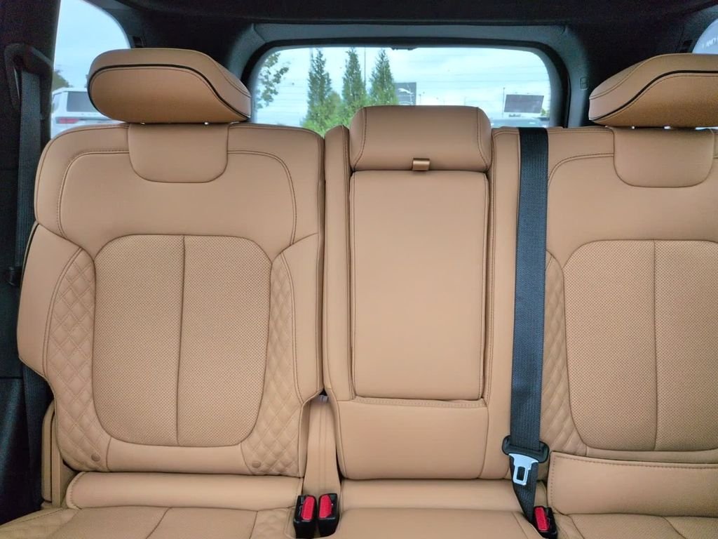 New 2027 Bright White Clearcoat Jeep Summit image 24