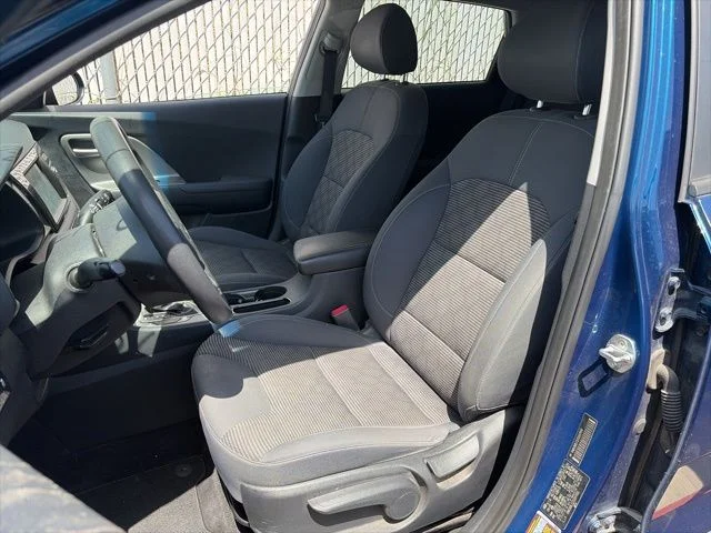 Used 2018 Blue Kia LX image 9