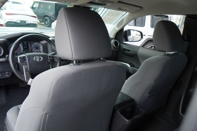 Used 2021  Toyota SR5 image 34