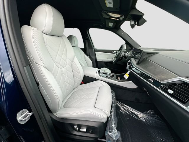 New 2026 Blue BMW sDrive40i image 23