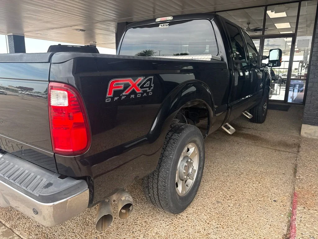 Used 2016 Black Ford XLT image 4