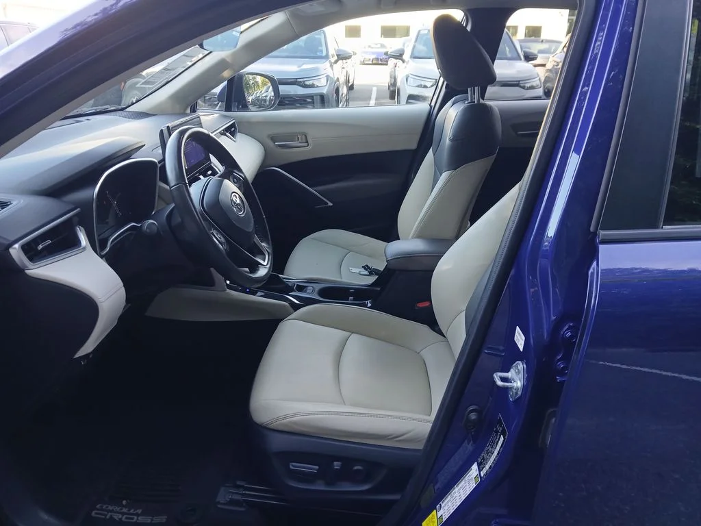 Used 2024 Blue Toyota XLE image 17