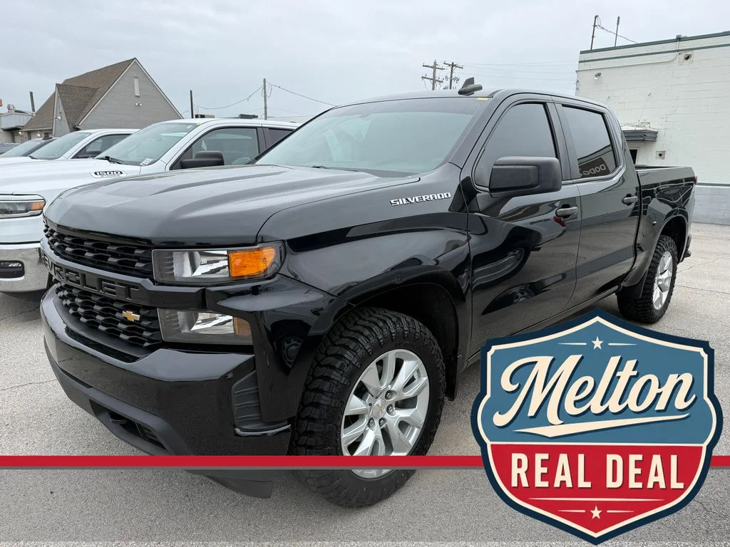 Used 2019 Black Chevrolet Custom image 1