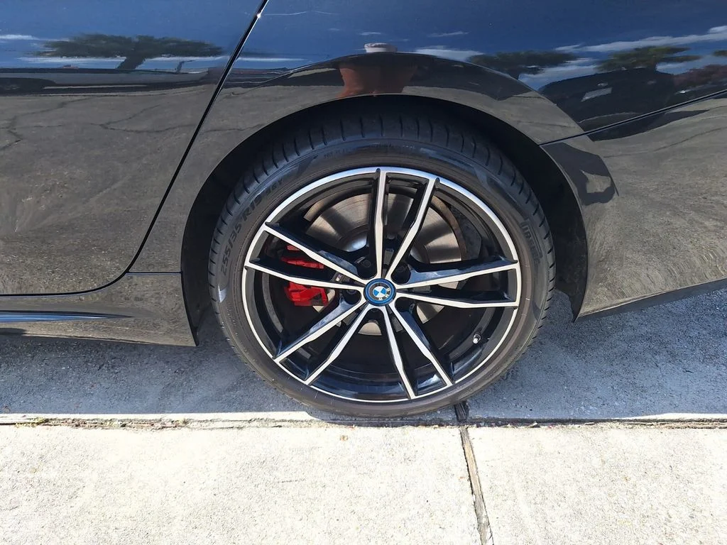 Used 2023 Black BMW 330e iPerformance image 26