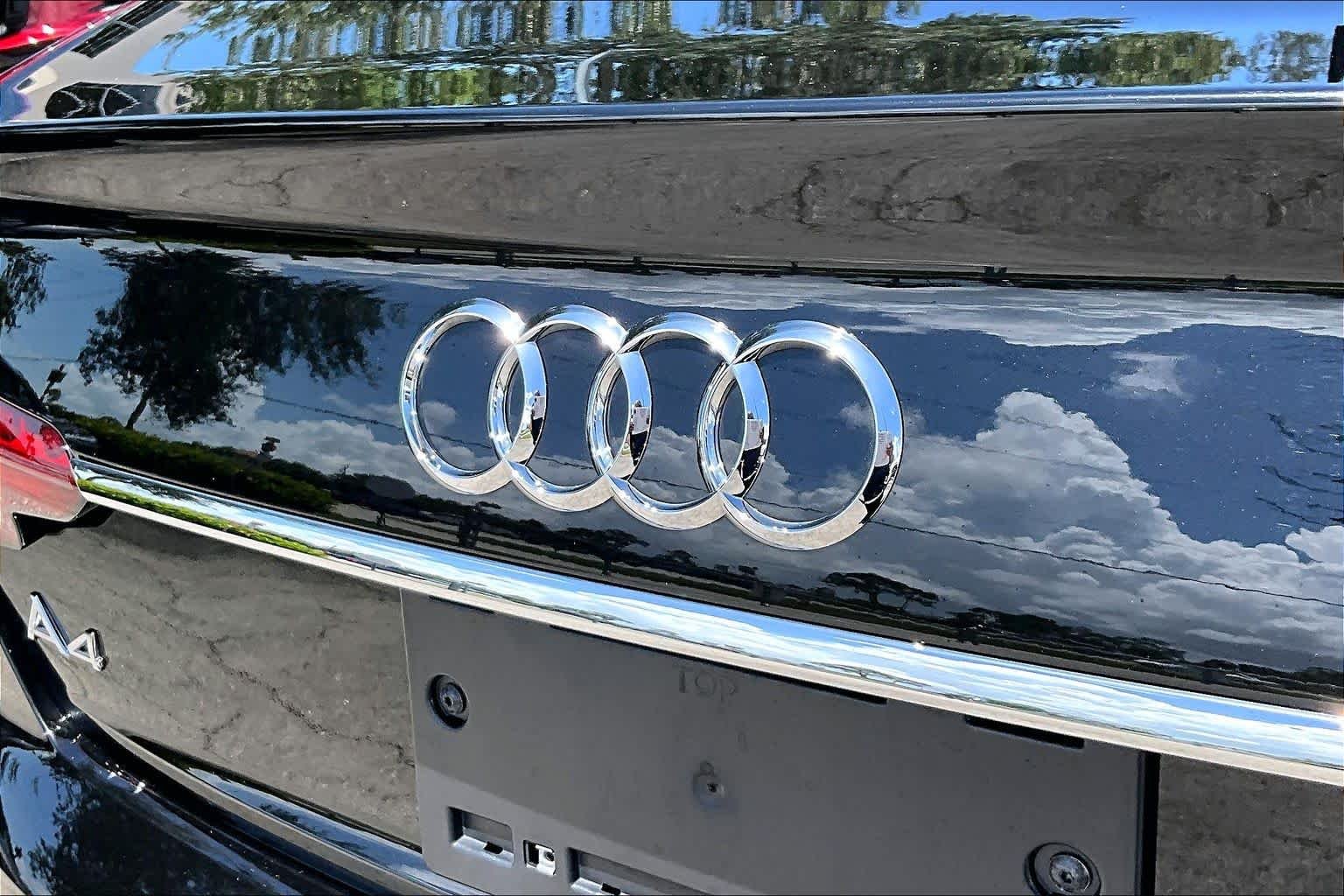 Used 2023  Audi S line Prestige image 31