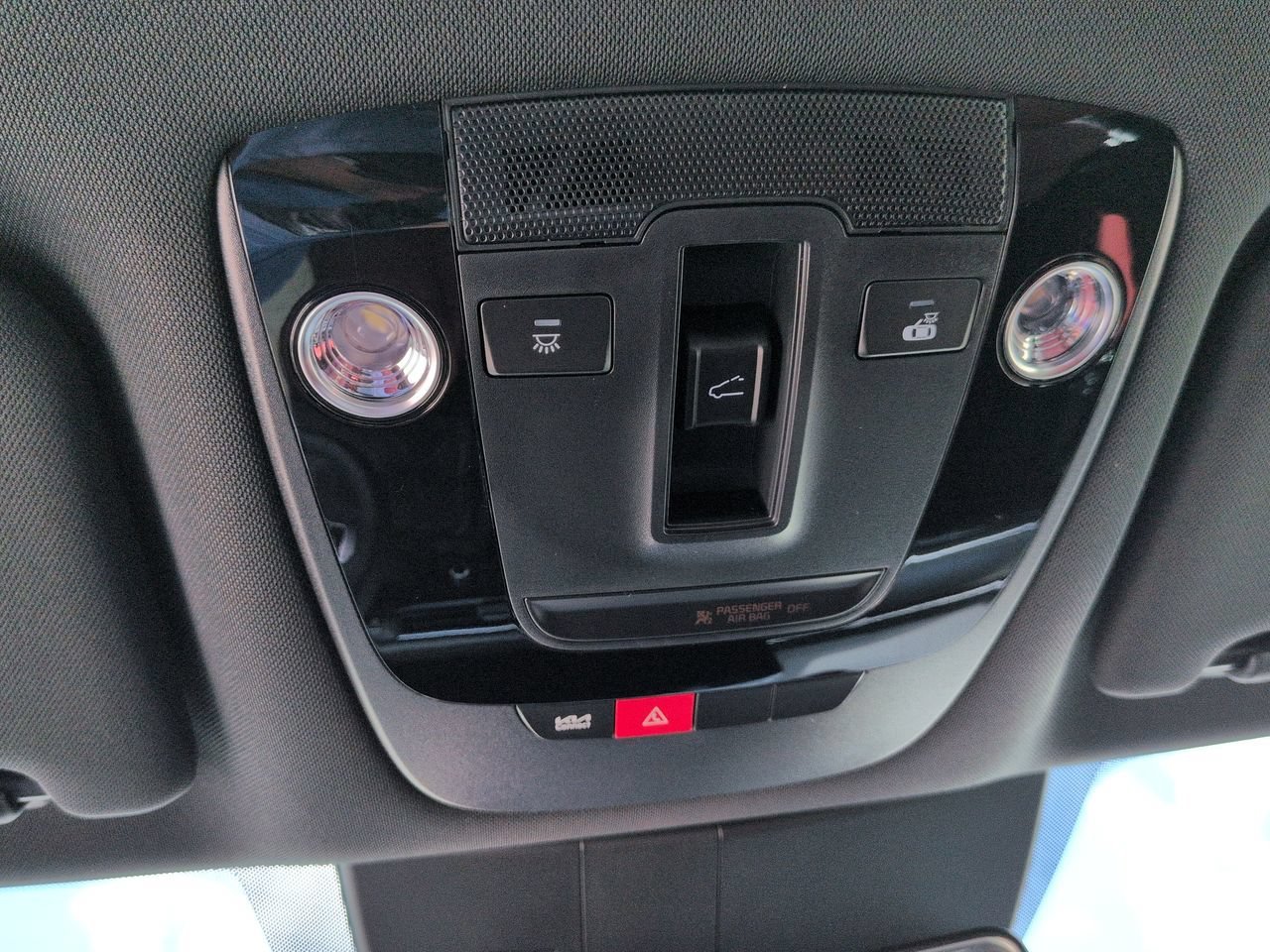 New 2027 Wolf Gray Kia GT-Line image 23