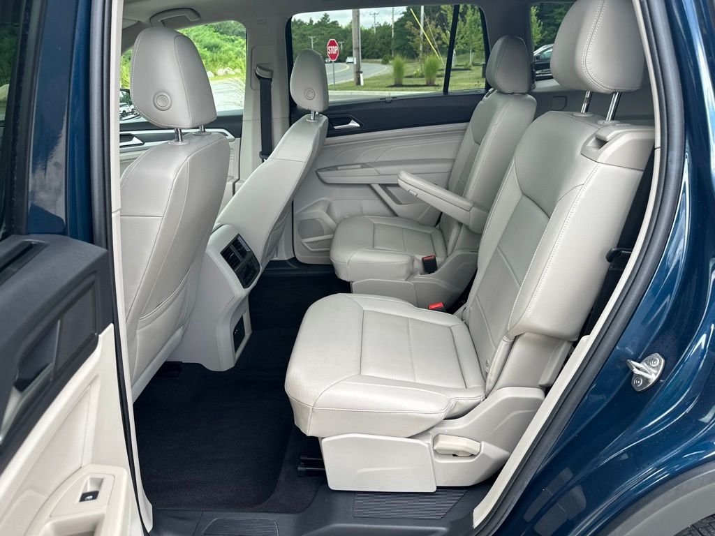 2021 Volkswagen Atlas SE w/Tech R-Line - Photo 23