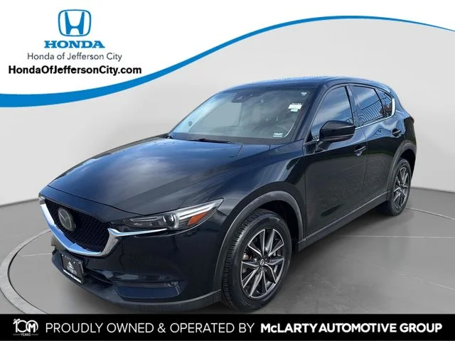 2017 Mazda CX-5 Grand Touring auto's photo
