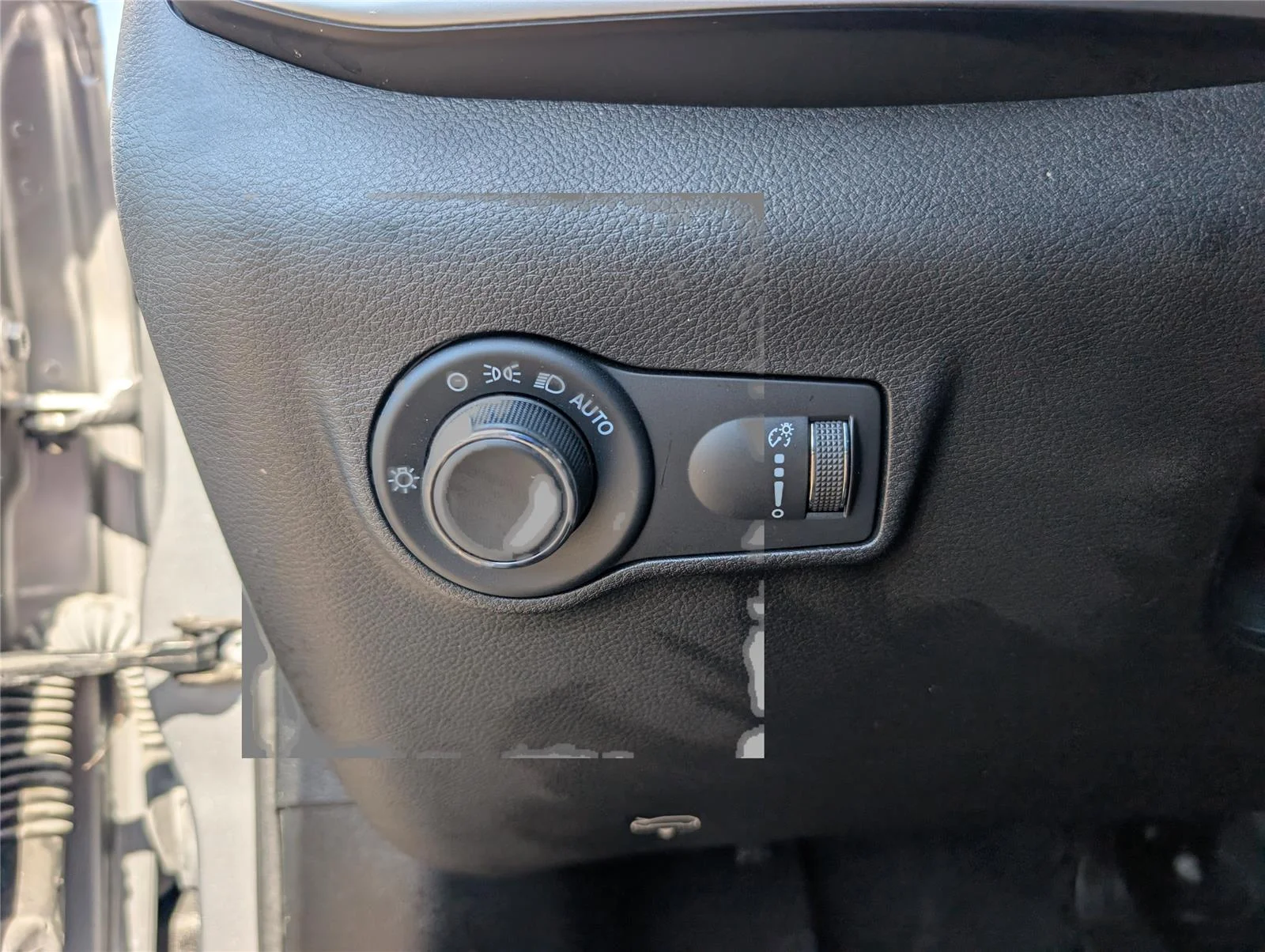 Used 2023 Billet Silver Metallic Clearcoat Jeep Sport image 27