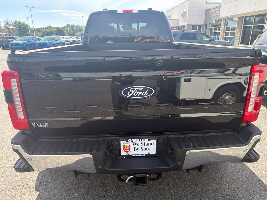 New 2027 Agate Black Metallic Ford F-350® Lariat® image 4