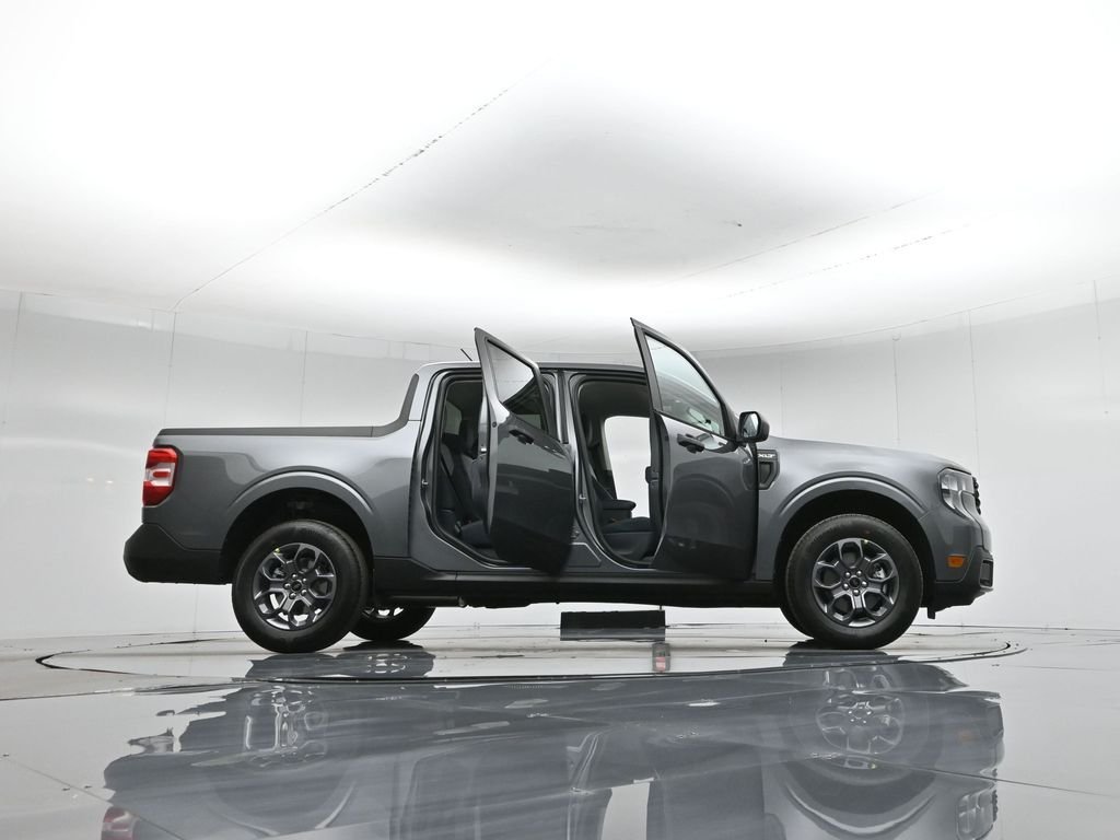 New 2026 Carbonized Gray Metallic Ford XLT image 50