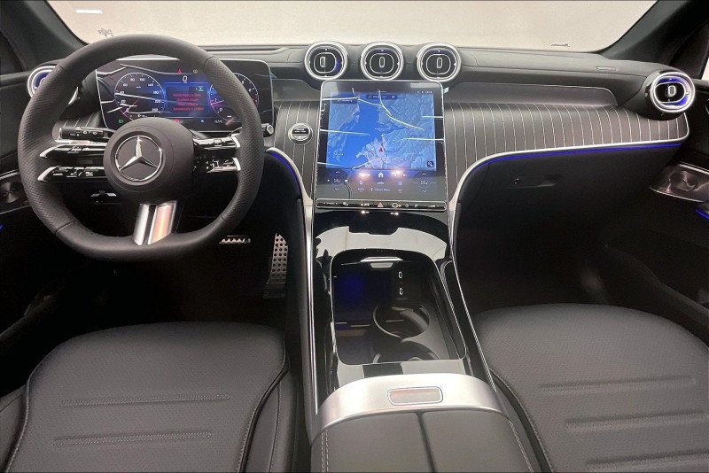 2025 Mercedes-Benz GLC