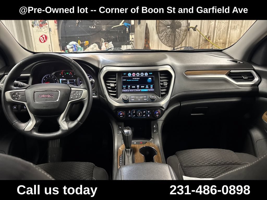 Used 2017 BLACK CHERRY METALLIC GMC SLE image 18