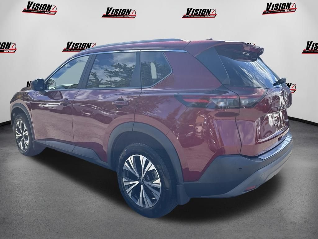 Used 2023 Red Nissan SV image 9