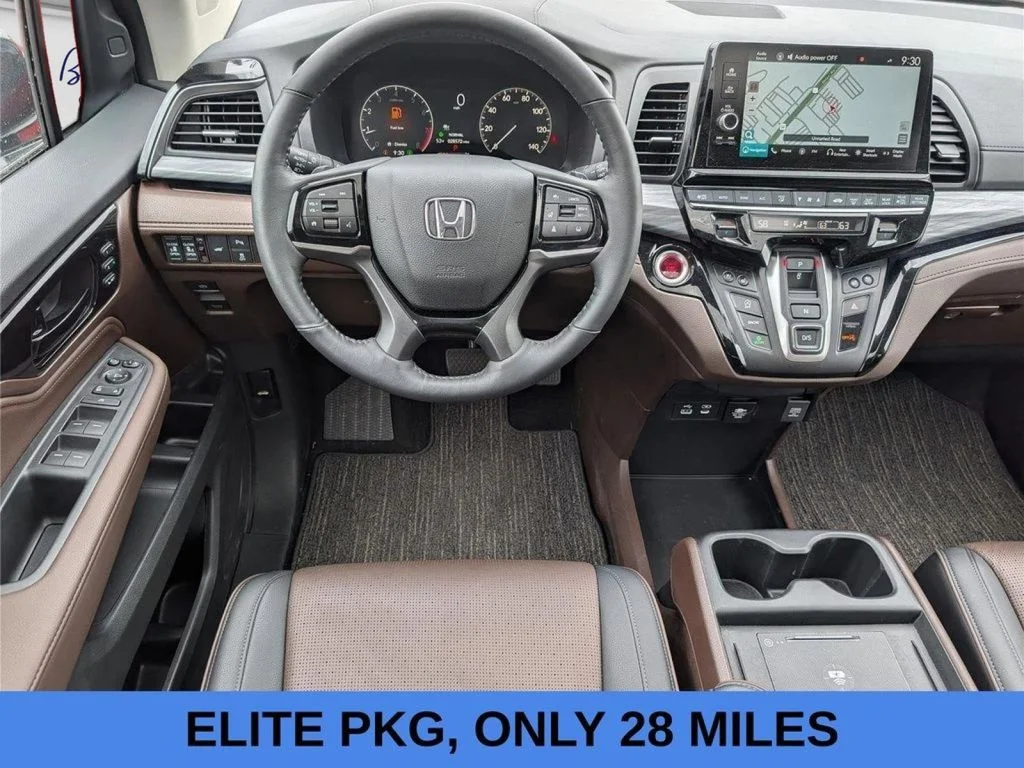 Used 2025 White Honda Elite image 18
