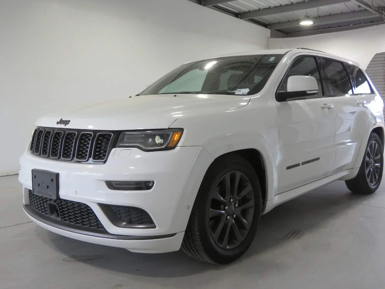 Used 2018 Bright White Clear Coat Jeep High Altitude image 1