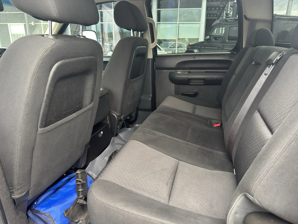 Used 2013 GRAYSTONE METALLIC Chevrolet LT image 6