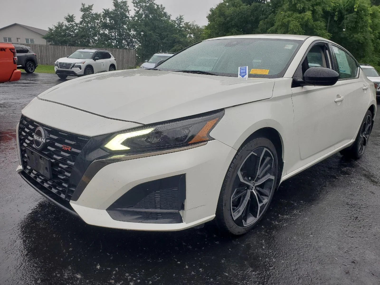 Used 2024 Pearl White Tricoat Nissan 2.5 SR image 4