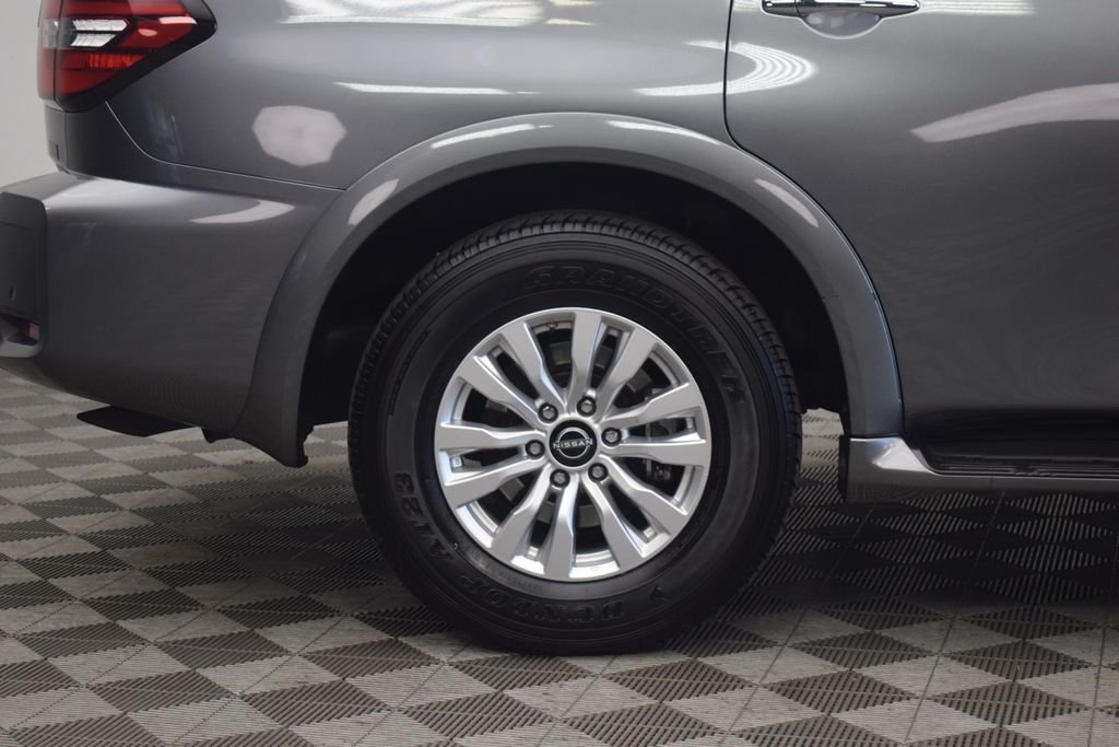 Used 2023 Gray Nissan SV image 27