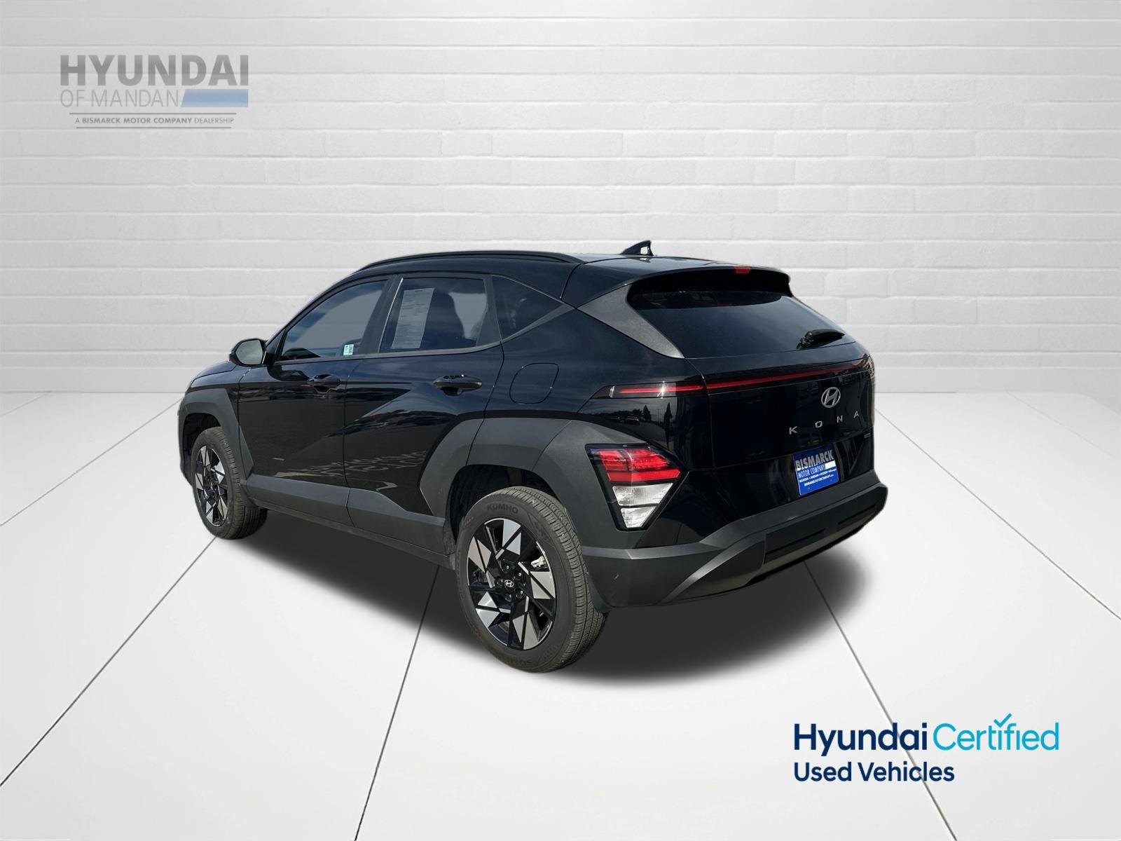 Certified Used 2025 Black Hyundai SEL image 4