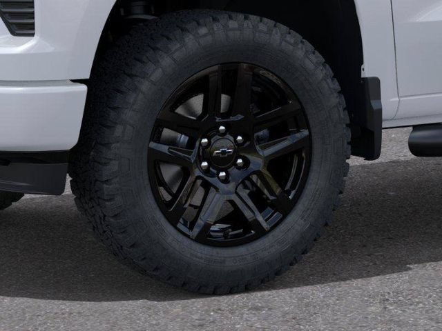 New 2026 Summit White Chevrolet RST image 9