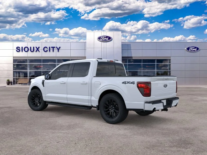 New 2026 Oxford White Ford XLT image 4
