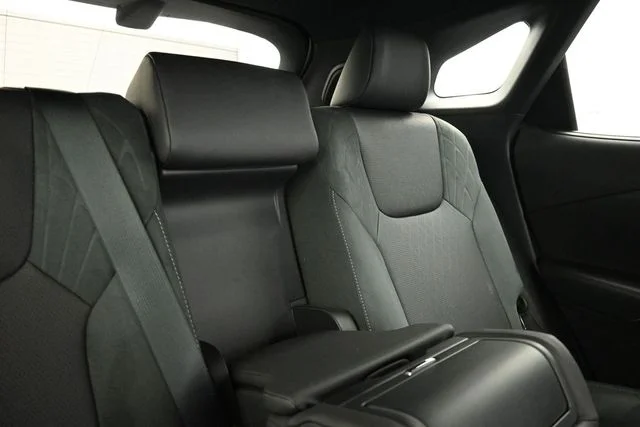 Used 2023 White Lexus 350 Luxury image 18